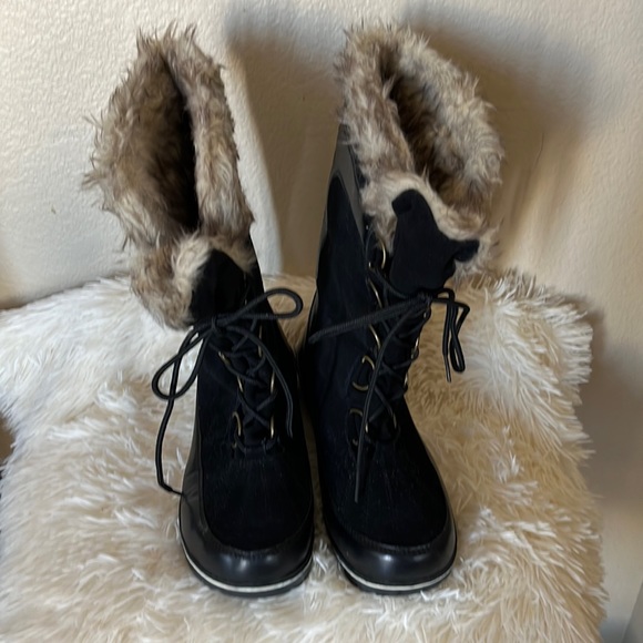Merona Shoes - Merona black boots sz 9